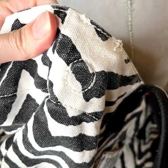 PINK By Victoria's Secret Tote Bag Zebra Striped Black White Animal Print Canvas - Picture 4 of 9